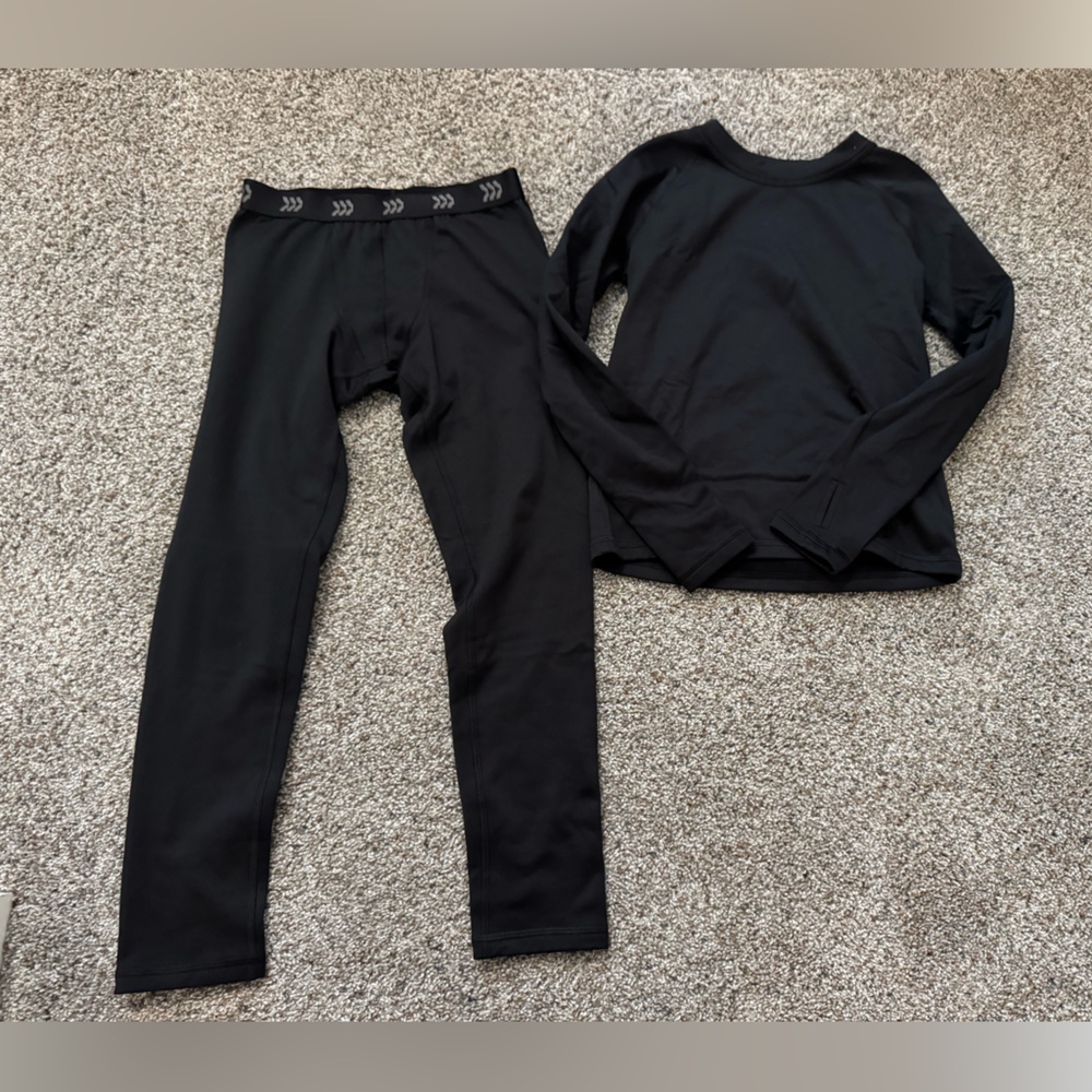 Kids fleece lined base layer size M (8)